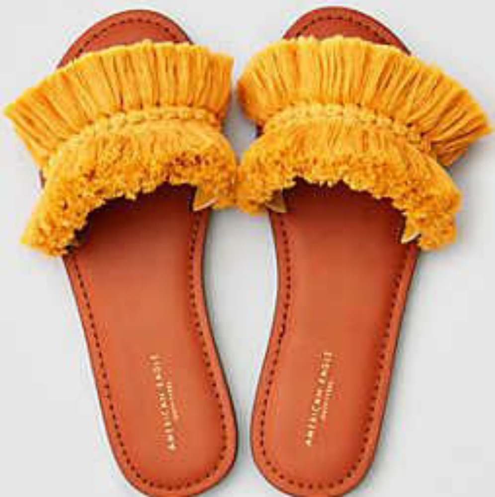 NWOT Tassel Sandals